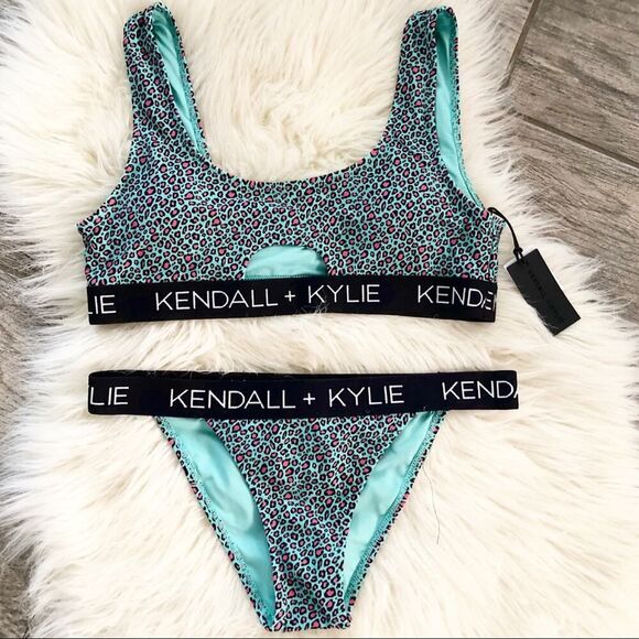Kendall & Kylie Other - Kendall + Kylie Peekaboo Belt Leopard Bikini M